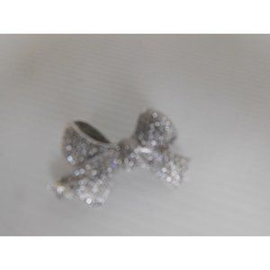 Brooch Sparkling Rhinestone & Silver Bow